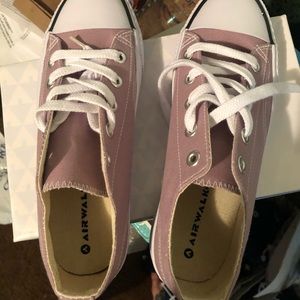 🚫SOLD🚫 Mauve Colored Converse
